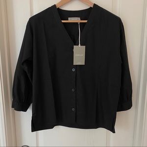 Everlane lantern top.